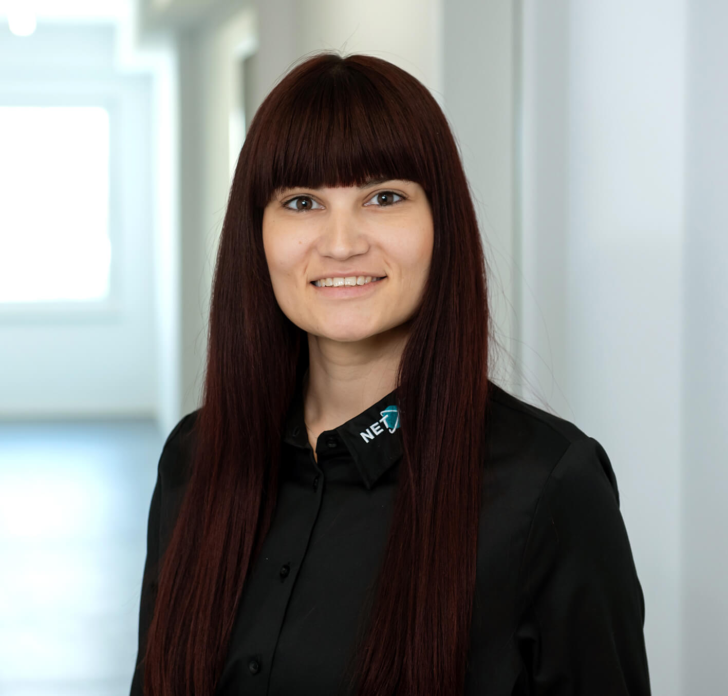 Portraitbild Lisa Marschner Marketing Mitarbeiterin bei Net Con Ausgabeservice GmbH